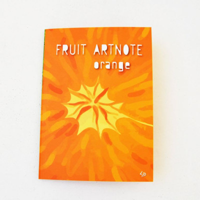 Скетчбук B6/40 "4PROFI" /902651/ ЧИСТІ "Frutti note" orange, кол.вн/бл, термокл, глян/лам, 70г